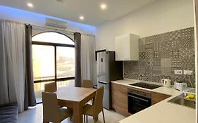 Diamonds Luxury Apartment - Julia